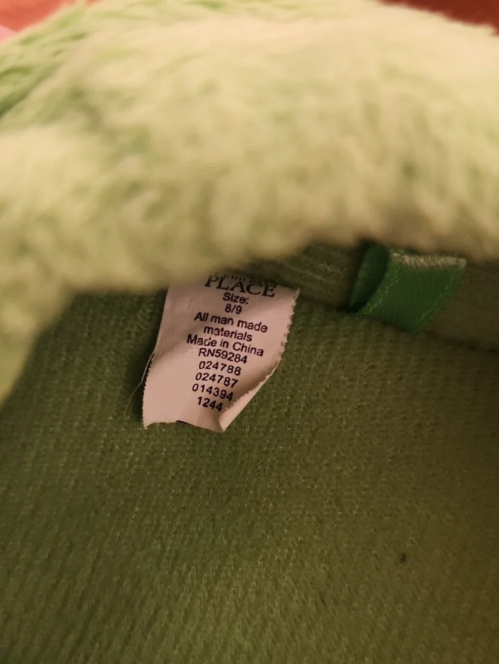 The Children's Place Fuzzy Frog Slippers